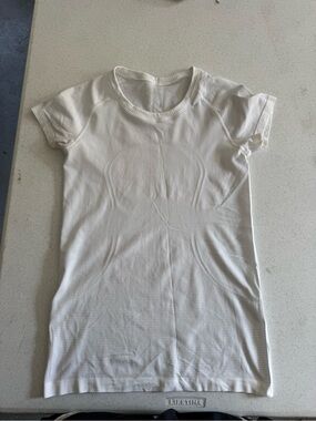 lululemon athletica White Seamless Short Sleeve Tee